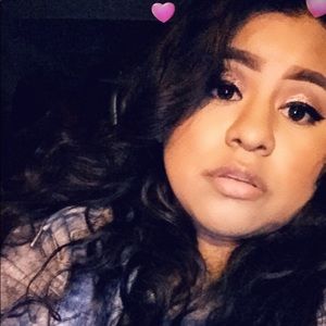 Meet your Posher, Deborah